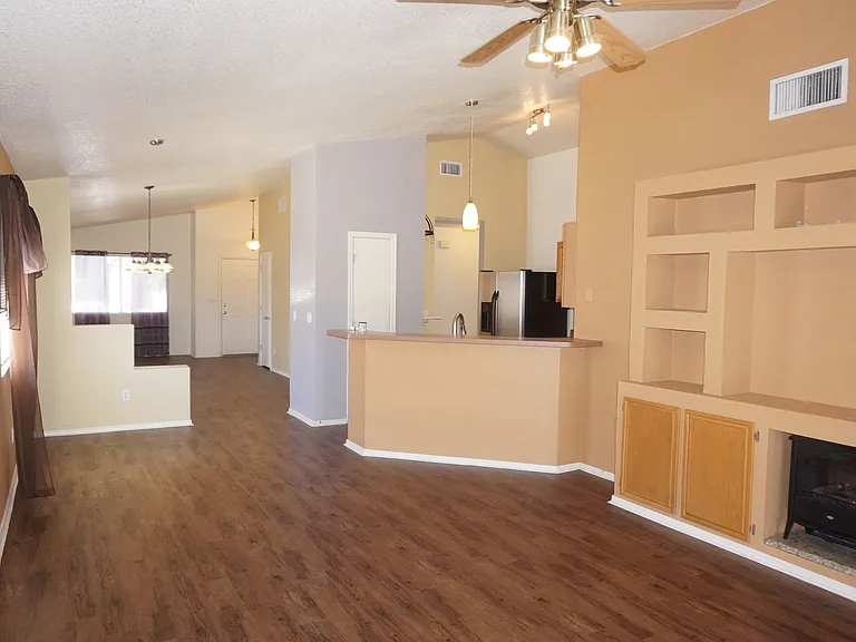 2379 S Saint Pablo Dr — Photo 6