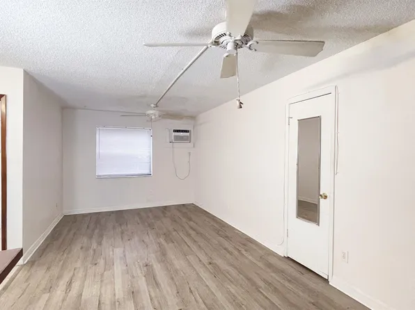 1041 SE Monterey Rd APT B5, Stuart, FL 34994