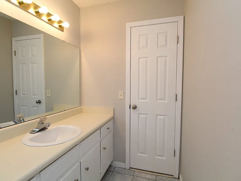 5250 Powrie Dr — Photo 12
