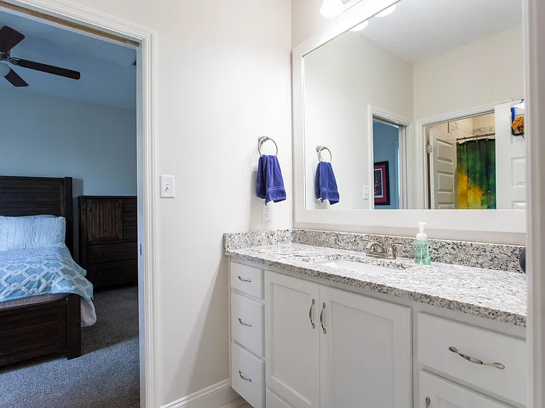 3921 Countess Ct — Photo 22