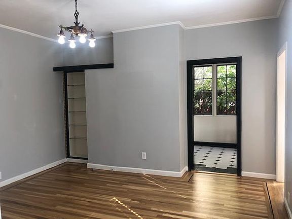 4th image of 1855 Turk St APT 3