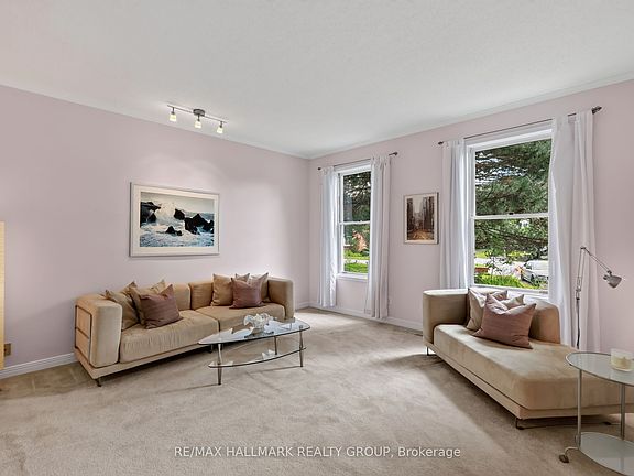 4th image of 9 Kintail Ct