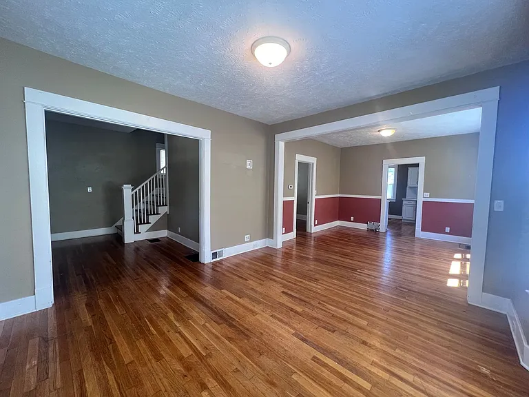 1040 Powers Ave NW — Photo 46