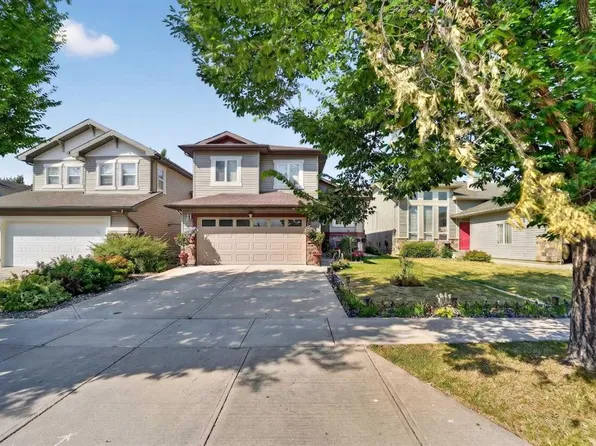 62 E Coalbanks Gate W, Lethbridge, AB T1J 2A1
