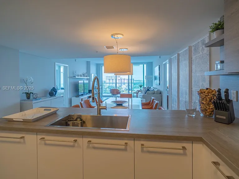 400 Sunny Isles Blvd #1402 — Photo 8
