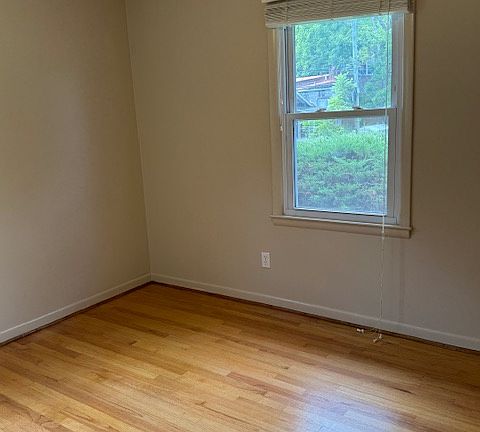 Master bedroom fan/light .south facing window