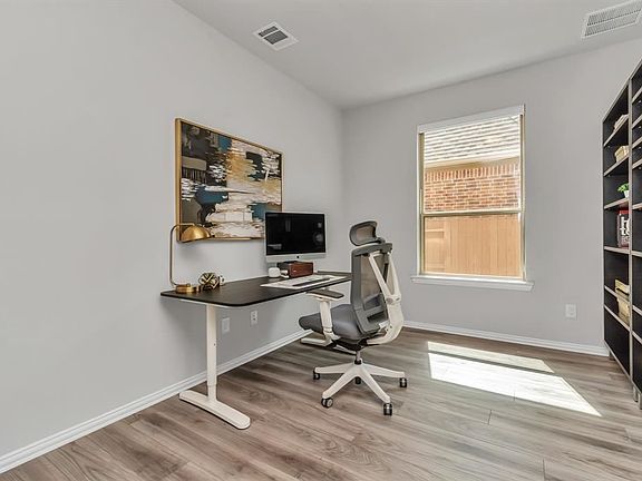 5th image of 18210 McNish Ln