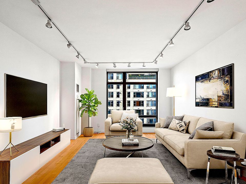 1st image of 450 E 83rd St APT 9C