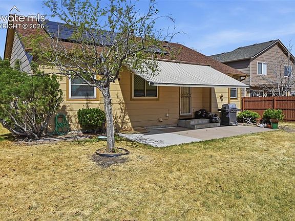 2nd image of 4865 Braddock Dr