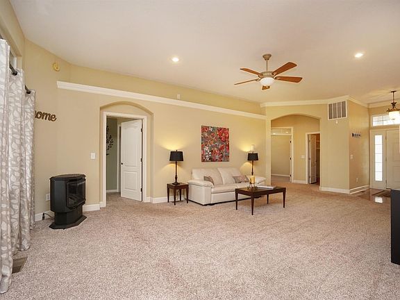 5th image of 8352 Poppy Ln