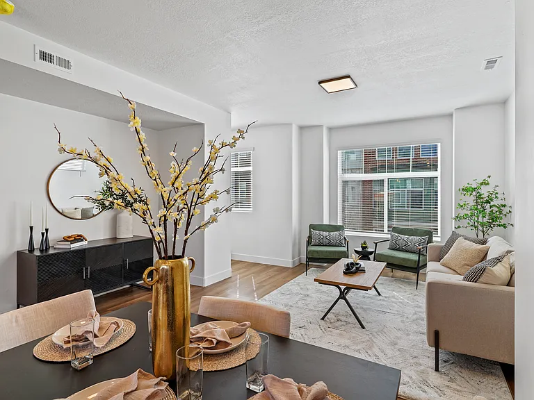 Current by Lotus Townhomes — Photo 11