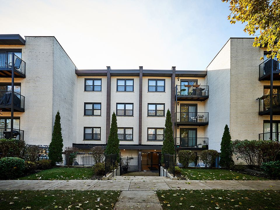 1st image of 1711 W Jarvis Ave APT 207