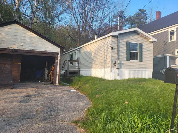 48 Spruce Street, Rumford, ME 04276