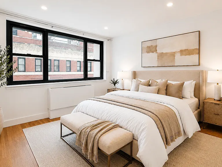 207 E 37th St #6D — Photo 3