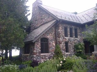 4954 N Shore Dr, Egg Harbor, WI 54209