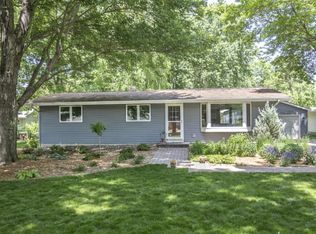 915 Lincoln Ln, Hudson, WI 54016