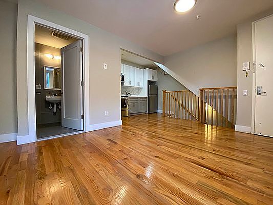 1st image of 93 Ryerson St #1A