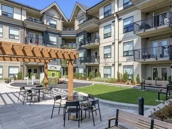 2493 Montrose Ave, Abbotsford, BC V2S 3T2