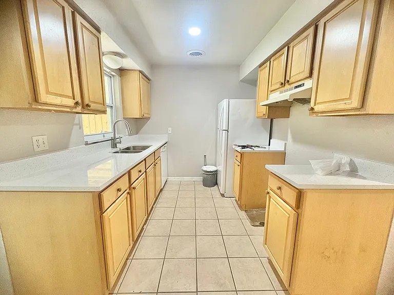 Park Manor Dr — Photo 8