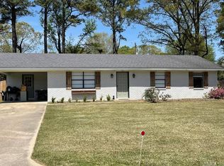 721 E Parker St, Hamburg, AR 71646