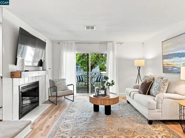 1300 Walden Rd APT 218, Walnut Creek, CA 94597