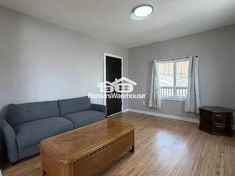 2925 2nd Ave S #3 — Photo 7
