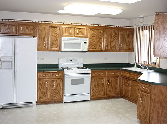 5th image of 7716 Richardson Ln