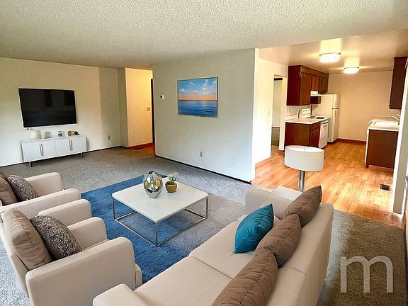 4th image of 1442 Rainier Dr #2