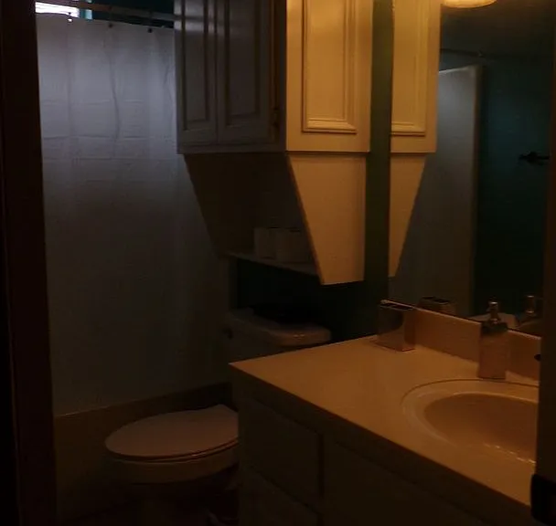 2420 SW 44th St — Photo 24