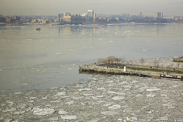 Rented by Compass | media 36