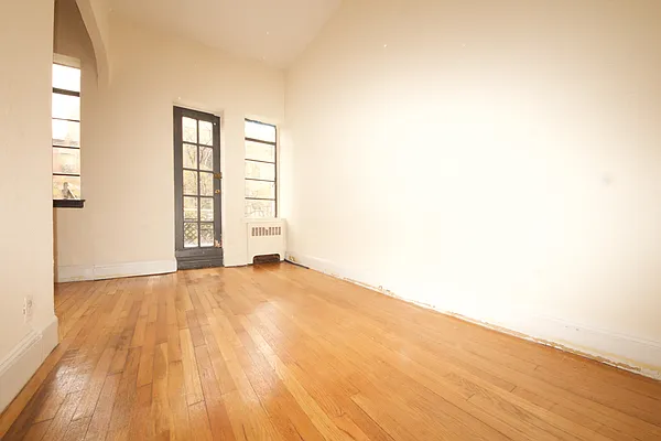 Sold by Bien Realty Ltd | media 4