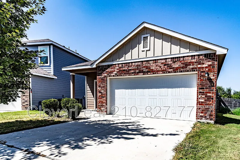 3 bed, 2.0 bath, 1393 sqft, $1,700 — Photo 2