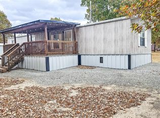 8 F Dr, Porum, OK 74455