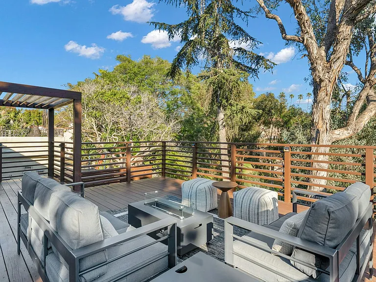 4279 Hortensia St — Photo 39