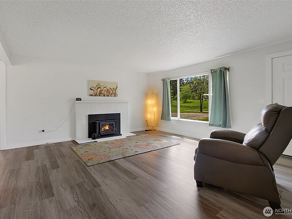 5th image of 33109 78th Avenue S