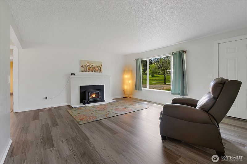 5th image of 33109 78th Avenue S