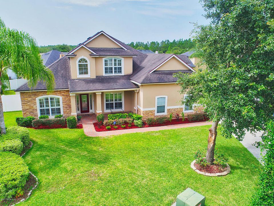 2nd image of 741 Chestwood Chase Dr