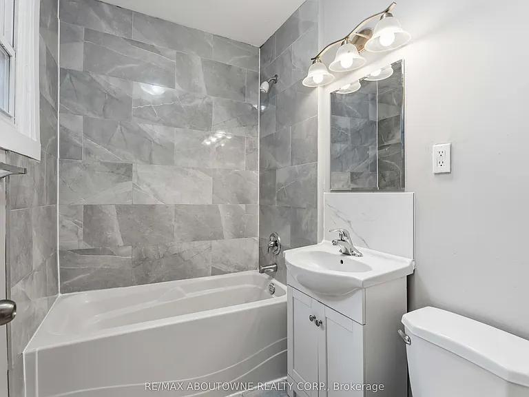 107 Lake St #MAIN — Photo 14