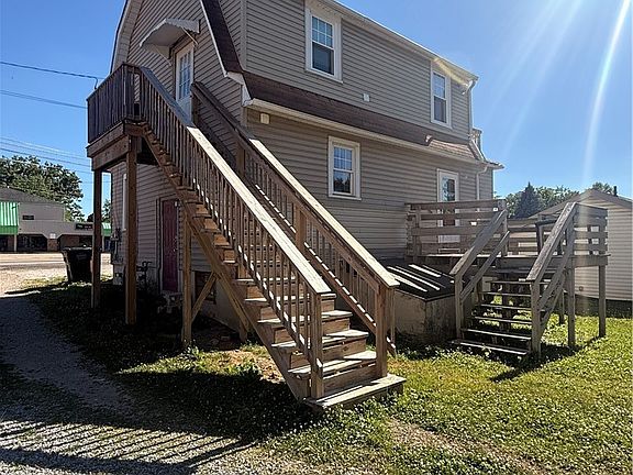 4th image of 933 Ashland Rd