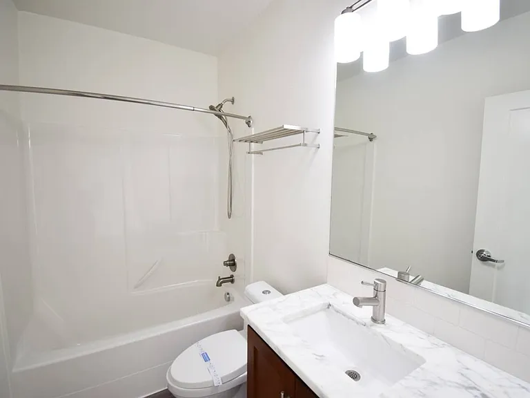 The Dorian — Photo 10