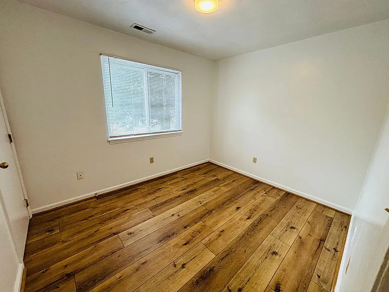 927AB - 410 Houston St. - DM — Photo 20