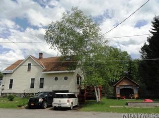 55 Elm St, Dolgeville, NY 13329