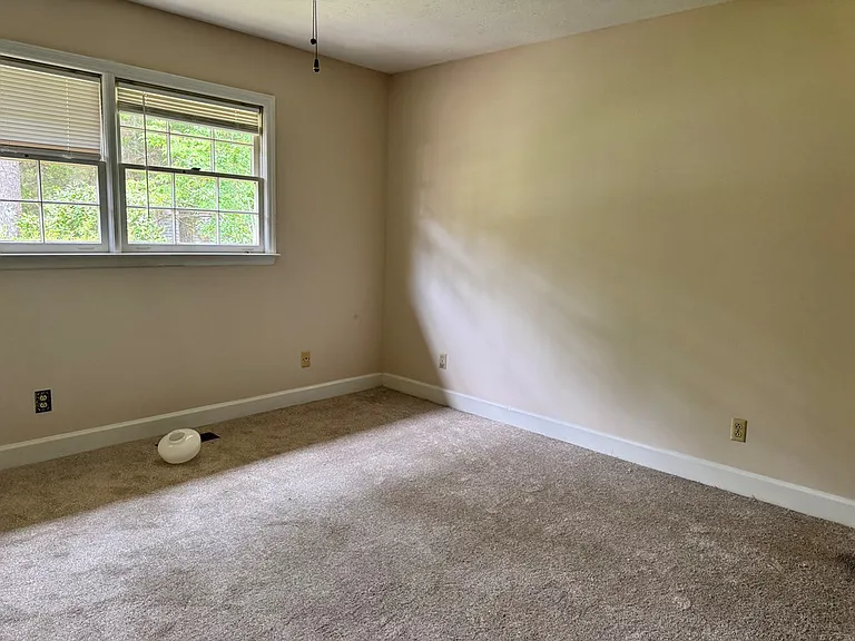 2714 Pine Manor Ln — Photo 5