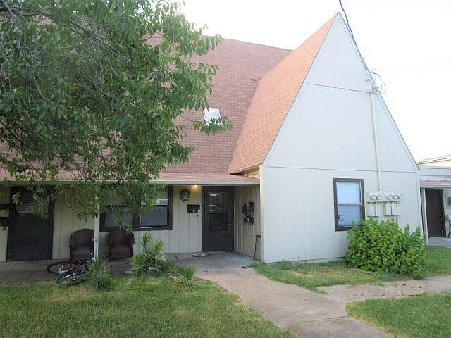 1st image of 2505 N Hickory St #3