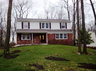 18 Nestlingwood Dr, Long Valley, NJ 07853