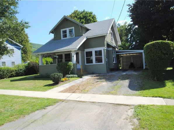28 William St, Dansville, NY 14437