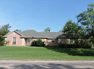 110 Half Moon Way, Runaway Bay, TX 76426