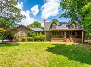 2101 Elmar Dr, Chattanooga, TN 37421