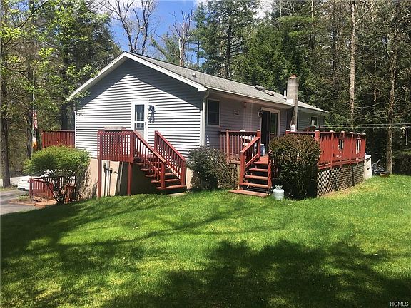 2nd image of 40 Park Ln