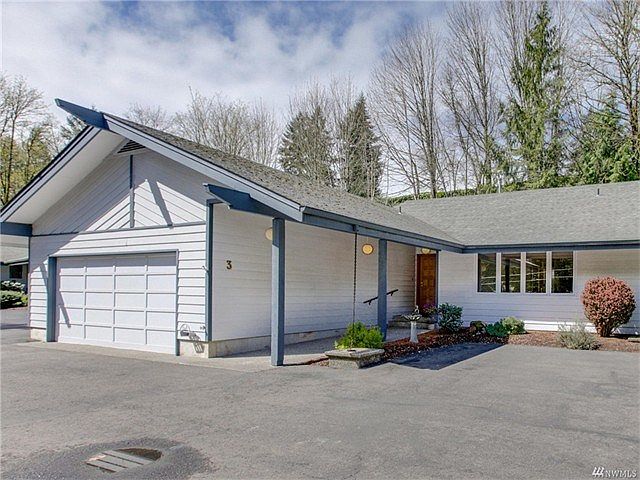 1st image of 2955 Glenwood Dr